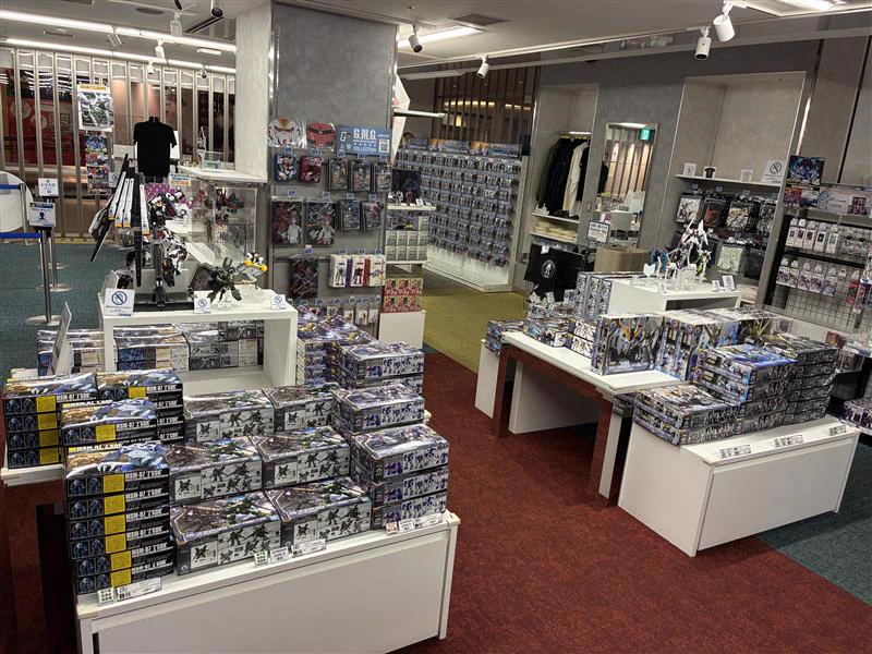 THE GUNDAM BASE on X: 