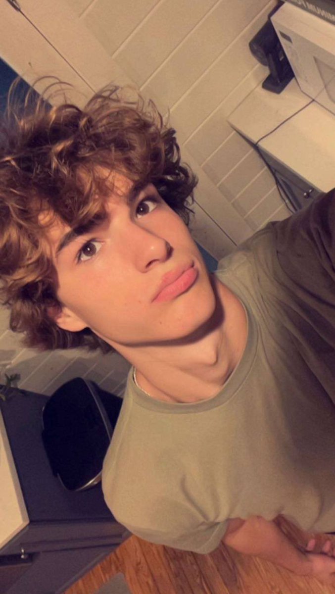 Rickx35e's tweet photo. Wyatt🔥🥵
Dm to purchase a file or get access to private channel full time. 
Chat me https://t.co/ouFpIzAePK https://t.co/VNcHx32wFz