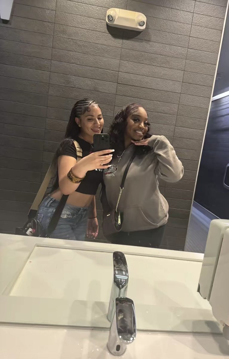 BlueDiorrSD's tweet photo. We nd #Daygo who finna spend dat shittt😝 #SDMeetups https://t.co/JxQRiGgTNT
