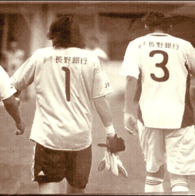 tasuku0702's tweet photo. 8/4。この日にやっと来れた場所。
あれから15年。当時はJFLで何も整ってなかった。長い年月が経って色々変化している事もある。ただ色褪せてはいけない事も含めて松本に戻ってきたからこそ繋いでいかなきゃと思います。
色々あった2011年...
あれから立場は変わったけどあの時を忘れずに頑張ります。 https://t.co/YM0pBKDxZH