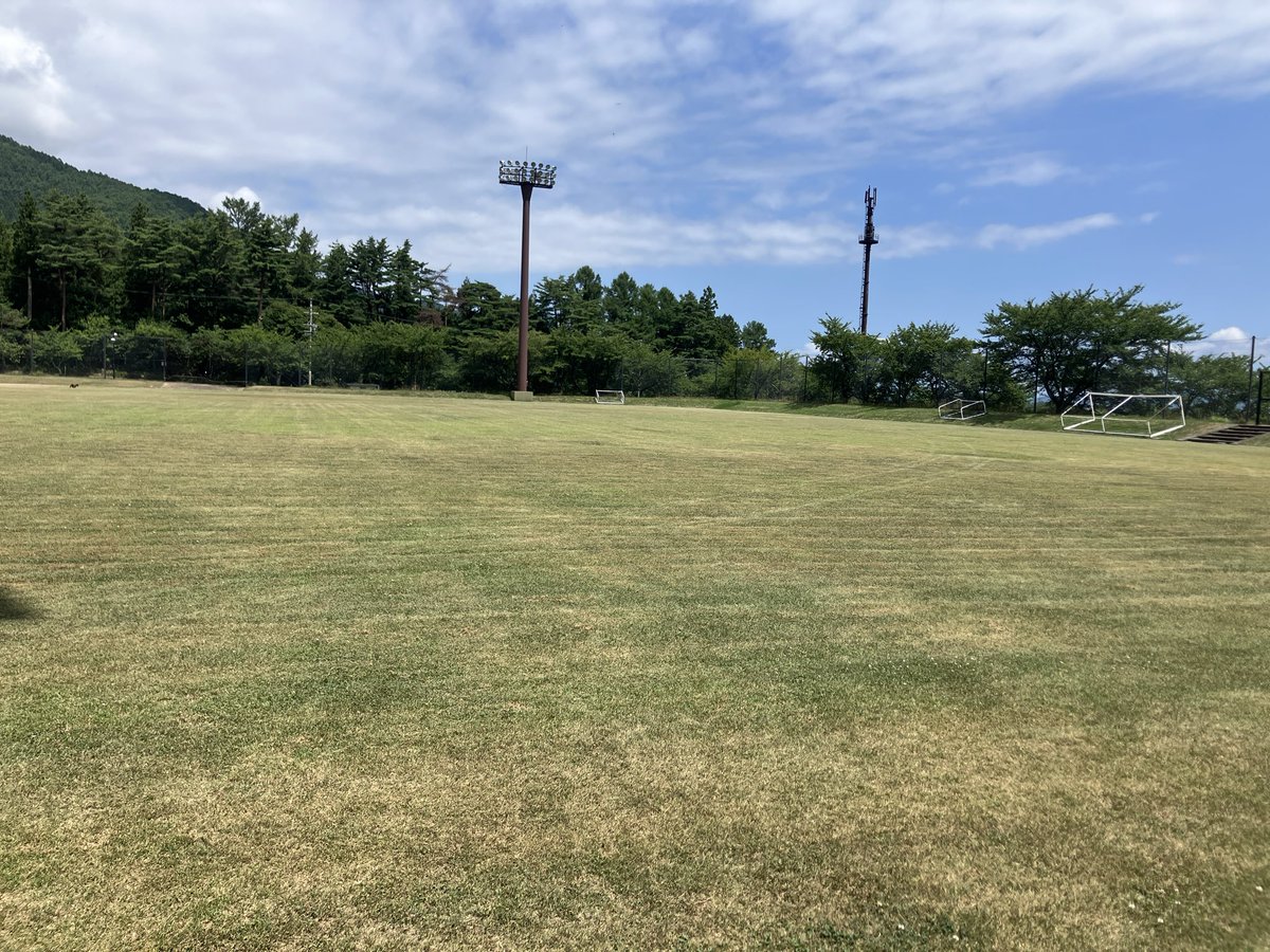 tasuku0702's tweet photo. 8/4。この日にやっと来れた場所。
あれから15年。当時はJFLで何も整ってなかった。長い年月が経って色々変化している事もある。ただ色褪せてはいけない事も含めて松本に戻ってきたからこそ繋いでいかなきゃと思います。
色々あった2011年...
あれから立場は変わったけどあの時を忘れずに頑張ります。 https://t.co/YM0pBKDxZH