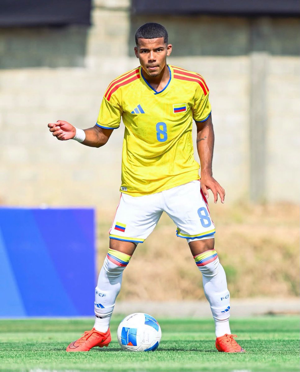 DeportivoCaliCP's tweet photo. A semis 💪🏻🇨🇴

Con Juan Manuel Arango y Matías Orozco, la Selección Colombia sub-19 se metió a las semifinales de los Juegos Centroamericanos y del Caribe.

Ahora, buscarán el día miércoles su clasificación a la final del certamen 🔥💚

📸: @FCFSeleccionCol https://t.co/dzFbfTXx2m