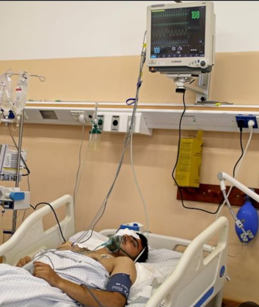 Dr_Muneer1's tweet photo. هل تحمل جراح غزة ما هو أخطر من الشظايا؟

في قطاع غزة، حيث تجاوز عدد الشهداء 73 ألفًا، وبلغ عدد الجرحى أكثر من 173 ألف مصاب، لا تنتهي معاناة المصابين عند لحظة الإصابة، بل تبدأ رحلة طويلة من الألم، تتفاقم بسبب انهيار المنظومة الصحية، ونقص الأدوية، ومنع أعداد كبيرة من المرضى والجرحى من السفر لتلقي العلاج.
يلحظ الأطباء والعاملون في القطاع الصحي تكرار حالات تعاني من تأخر شديد في التئام الجروح، والتهابات معقدة، وعدم الاستجابة للعلاجات المعتادة في بعض الإصابات، إضافة إلى حالات تتدهور بصورة مفاجئة بعد أن بدا أنها تتجه نحو التع��في، لتنتهي أحيانًا بالوفاة نتيجة مضاعفات خطيرة، منها تسمم الدم (Sepsis).
هذه الملاحظات الميدانية، إلى جانب طبيعة بعض الإصابات الناتجة عن الأسلحة المستخدمة، تثير تساؤلات طبية وإنسانية وقانونية مشروعة حول مكونات الذخائر وآثارها بعيدة المدى على جسم الإنسان. وهي تساؤلات تستوجب إجابات علمية مستقلة، لا التكهنات ولا الصمت.
إننا نطالب بتشكيل لجنة تحقيق دولية مستقلة تضم خبراء في الطب الشرعي، والسموم، والأسلحة، والقانون الدولي، لفحص بقايا الذخائر وتحليل مكوناتها، ودراسة تأثيرها على المصابين، والتحقق مما إذا كانت تحتوي على مواد تؤدي إلى مضاعفات استثنائية أو تعيق عملية التعافي.
حماية المدنيين لا تقتصر على وقف القصف، بل تشمل أيضًا كشف الحقيقة كاملة، وضمان المساءلة، وحق الضحايا في معرفة أسباب معاناتهم، وحق العالم في معرفة طبيعة الأسلحة المستخدمة ضد السكان الم��نيين.
فالحقيقة العلمية ليست ترفًا... بل قد تكون السبيل إلى إنقاذ حياة آلاف الجرحى، وتحقيق العدالة لمن فقدوا حياتهم بعد الإصابة.

Do Gaza's Wounds Carry More Than Shrapnel?

In Gaza, where more than 73,000 people have been killed and over 173,000 injured, the suffering of the wounded does not end with the initial injury. For many, it marks the beginning of a prolonged struggle compounded by the collapse of the healthcare system, severe shortages of medicines, and restrictions preventing many patients from accessing specialized treatment outside the Strip.
Healthcare workers have repeatedly observed cases of poor wound healing, severe and persistent infections, and injuries that appear unresponsive to conventional treatment in some patients. Others experience sudden deterioration after appearing to recover, with some ultimately dying from serious complications, including sepsis.
These clinical observations, together with the nature of certain weapon-inflicted injuries, raise legitimate medical, humanitarian, and legal questions regarding the composition of the munitions used and their potential long-term effects on the human body. Such questions require independent scientific investigation rather than speculation or silence.
We therefore call for an independent international investigation involving experts in forensic medicine, toxicology, weapons analysis, and international law to examine weapon remnants, analyze their composition, assess their effects on the wounded, and determine whether any substances may contribute to unusual complications or impaired healing.
Protecting civilians means not only ending attacks but also establishing the truth, ensuring accountability, and safeguarding the rights of victims to know the causes of their suffering. Scientific truth is essential—not only for justice, but potentially for saving the lives of thousands of wounded people.
