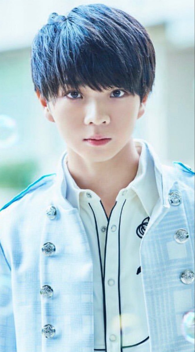 yj_h99's tweet photo. 奇跡の18歳すぎる太智くん https://t.co/YvD8KaLEeZ