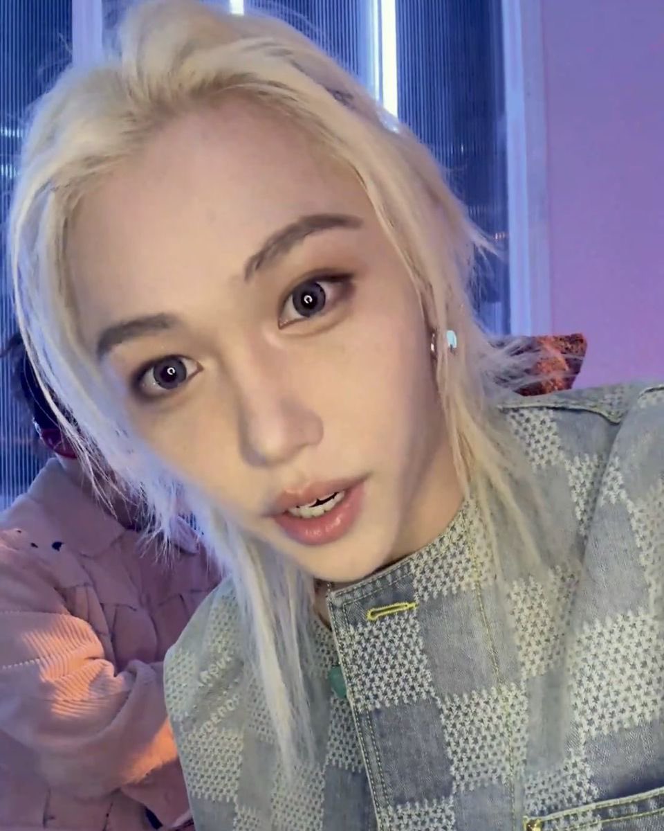 loveandskz's tweet photo. 90% eyes https://t.co/mJBjaCgXoZ