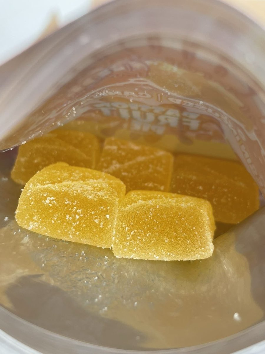 mrzunget's tweet photo. ⬆️ Dabbin Dotz gummies 
100mg live resin infused gummies! 10 bomb flavors with 1 Zour flavored mixed pack 🔥 500mg per pack 
#gummies #drugtwt 
Shop link : https://t.co/3X7BYDNX65 https://t.co/Xkggw7yU2N