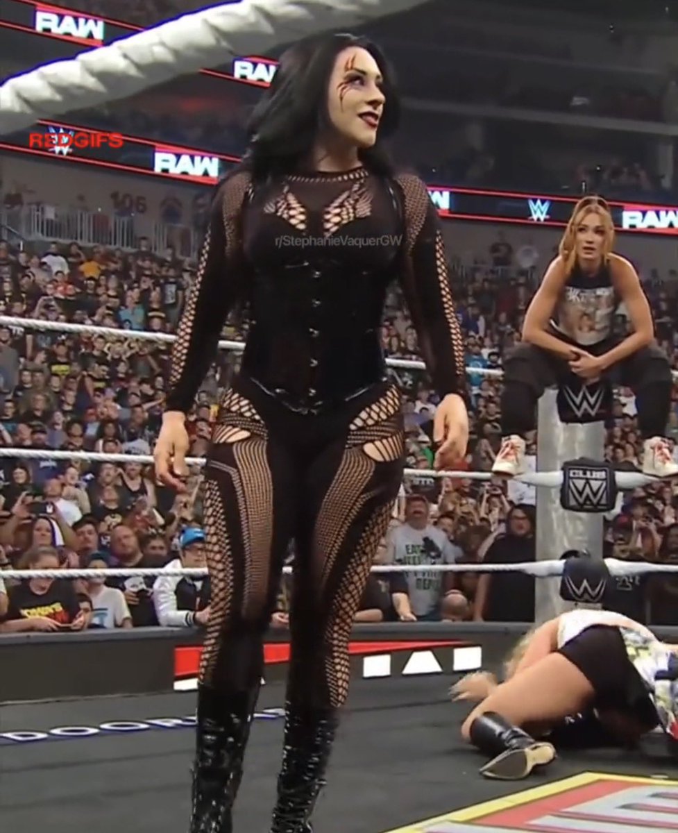 GoonHub54's tweet photo. Stephanie Vaquer never fails with her outfits 😫🍑😵‍💫🥴🔥🔥🔥

#StephanieVaquer #WWE #ProWrestling #Explore #viral #ass #Netflix #MondayNightRaw https://t.co/1u2zjIfOds