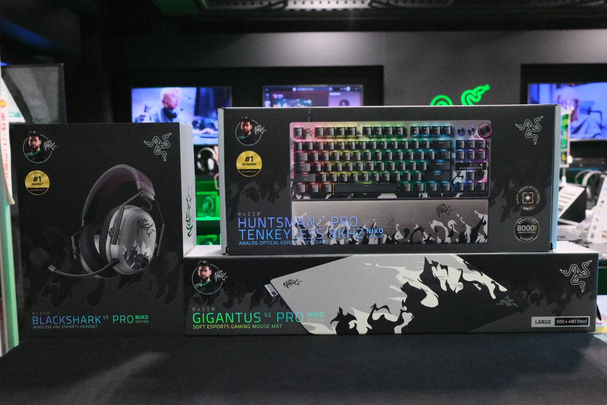 RAZER STORE】 NiKo選手とのコラボデバイス好評発売中🐍 『RAZER NiKo
