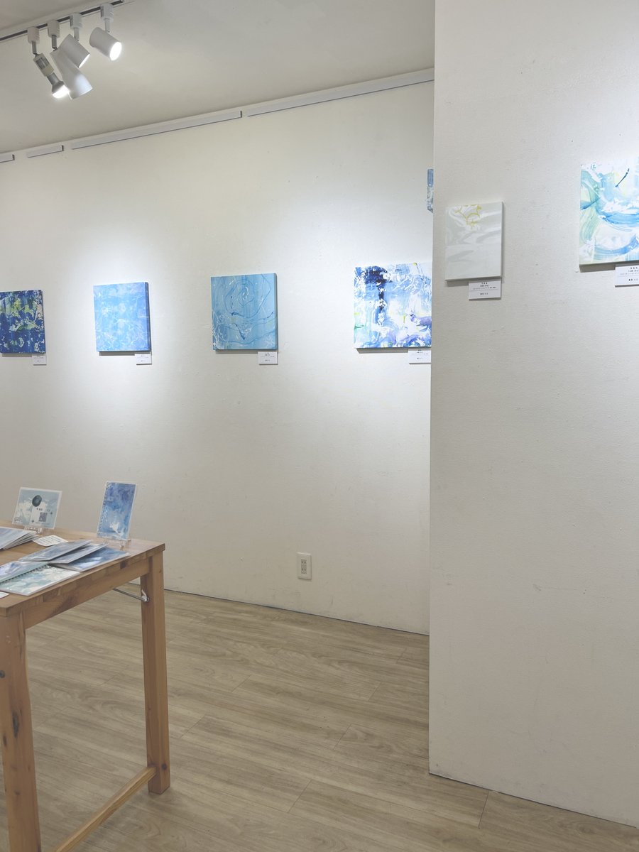 MUSO_RA_RIRA39's tweet photo. 個展初日、始まりました！
６日間よろしくお願い致します…！⟡.·

会期： 2026.8/4~8/9
時間：11:00~19:00
会場：アトリエアール2F
〒111-0053東京都台東区浅草橋1丁目24番11号 若葉シャツビル
JR総武線「浅草橋駅」
西口より徒歩1分 https://t.co/xMwPLXK2zx
