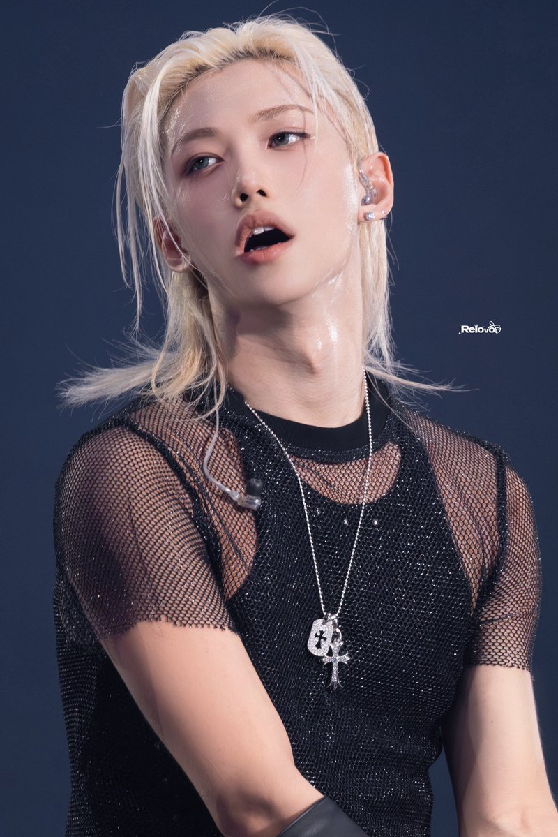 ReiLix0x0's tweet photo. 260802

sooo hot🔥

#Felix #필릭스 #straykids  #스트레이키즈 https://t.co/AvvMMH9Cia