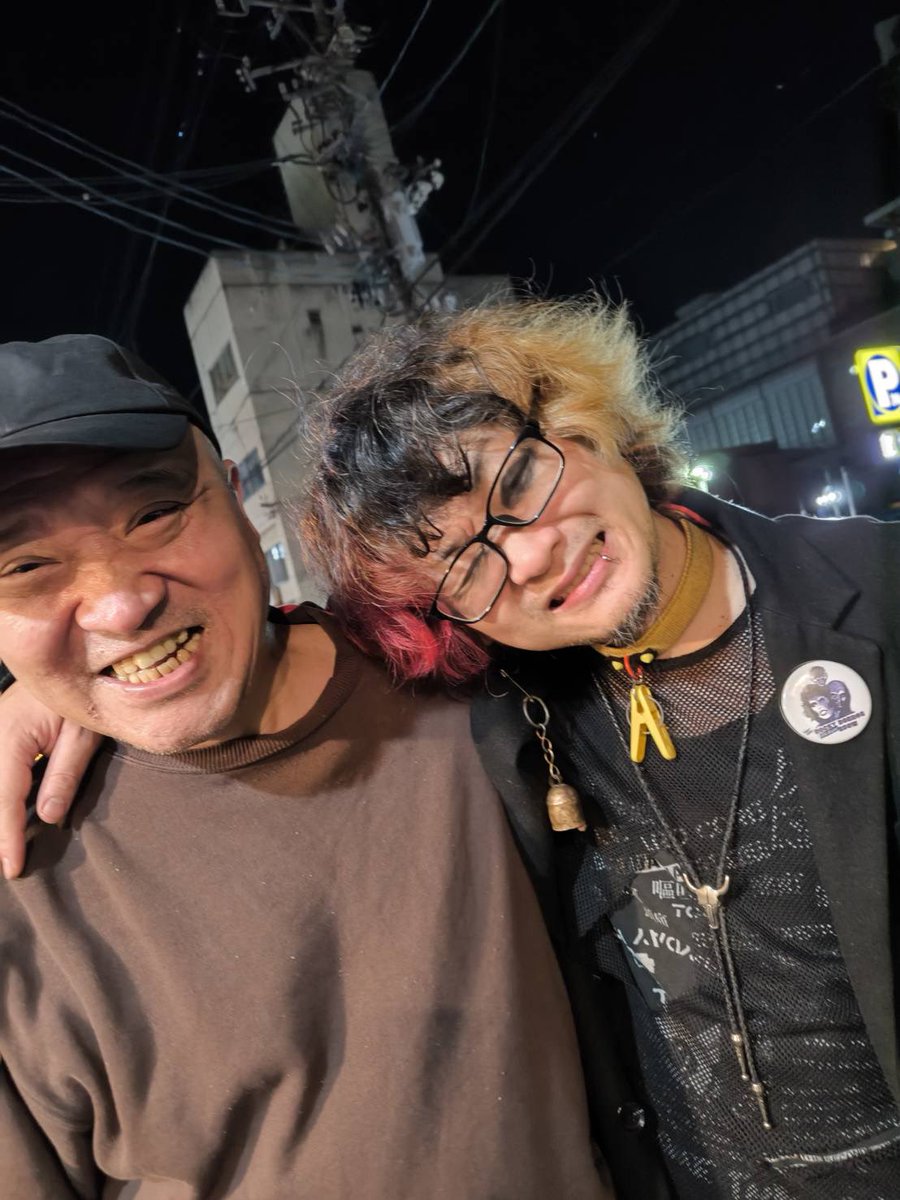 melmel52melmel's tweet photo. パンク盆踊り追加act！！！

小さな街の小さなシーン！色々あるし思うこともあるけど各地の皆んなも遊びにきてくれるしその街が巡り血が巡りオッサンから若い子まで皆んなが遊べて！パンクで出来る表現は個の上の神輿みたいで

好きなシーンが岐阜バンドシーン！
皆んな来て！！ https://t.co/FeQAfXsz3q