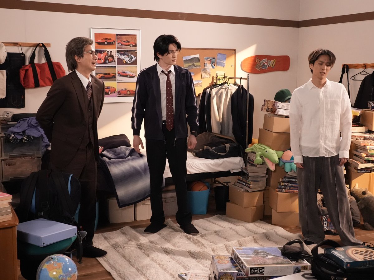 oricon's tweet photo. 🎥SixTONESコント番組「ワロタ！SEASON2」
⠀
松村北斗、レインボーと"三角関係"💕
ジャンボ演じるサユリに恋＆アドリブ満載
⠀
第3回～4回の見どころ解禁
https://t.co/NHu6HnWynK
⠀
❤️ジェシー原案「銀行強盗」光石研が参戦
💙田中樹、セルフメイクで本気のゾンビ役 https://t.co/DBT4cCAhZg