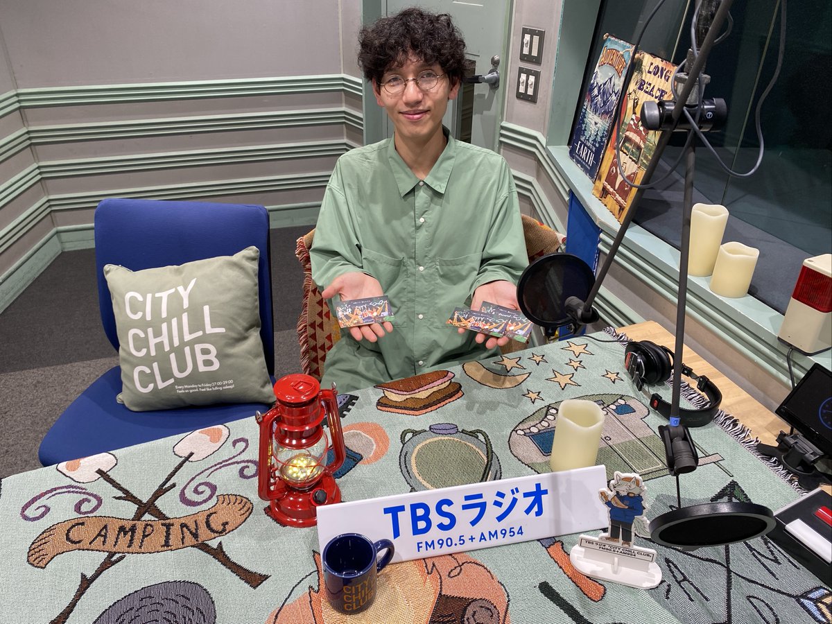 CITY_CHILL_CLUB's tweet photo. 【プレゼント】
スーパー登山部さんのサイン入り番組ステッカーを抽選で3名���にプレゼント！

応募方法は
@CITY_CHILL_CLUB
をフォロー
+
このポストをいいね&amp;リポスト
+
下記応募フォームより情報入力
https://t.co/p2lbKib651 
で完了！

〆切 8/31
@sclimbingclub https://t.co/oivV53zsSq