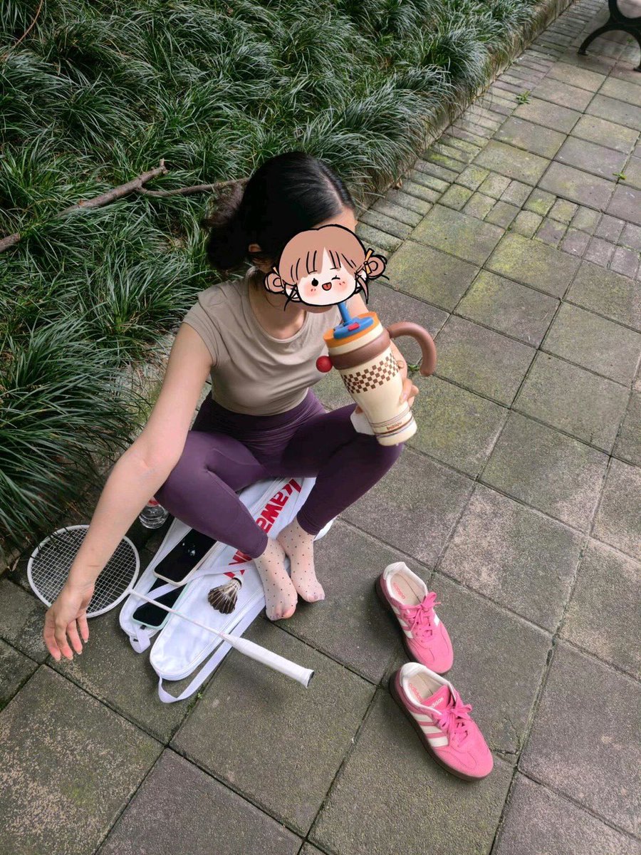 Evee2425Ever's tweet photo. 计划找两到三个单男，要幽默有情趣，不喜胖，武器十五以上，持久力强，身体健康 ，欢迎有实力的单男带照片自我介绍私，嘴炮勿扰 https://t.co/AM4IbKujoI
