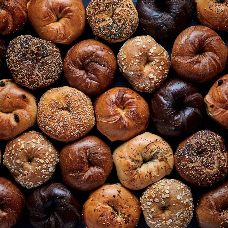 sirenesweetie's tweet photo. flavored bagels #foodpoll w pics from pinterest ୧ ‧₊˚ 🥯 ⋅ ☆ ! https://t.co/VpzCY3oMCr