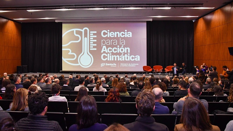 era_verde_'s tweet photo. 🌡️ UN ESTUDIO CONFIRMA LA TENDENCIA DEL AUMENTO SOSTENIDO DE LAS TEMPERATURAS EN SANTA FE
👇🏼+ info⛈️
🔗 https://t.co/E7Nwiv6xZx https://t.co/FuIOTBp8f7