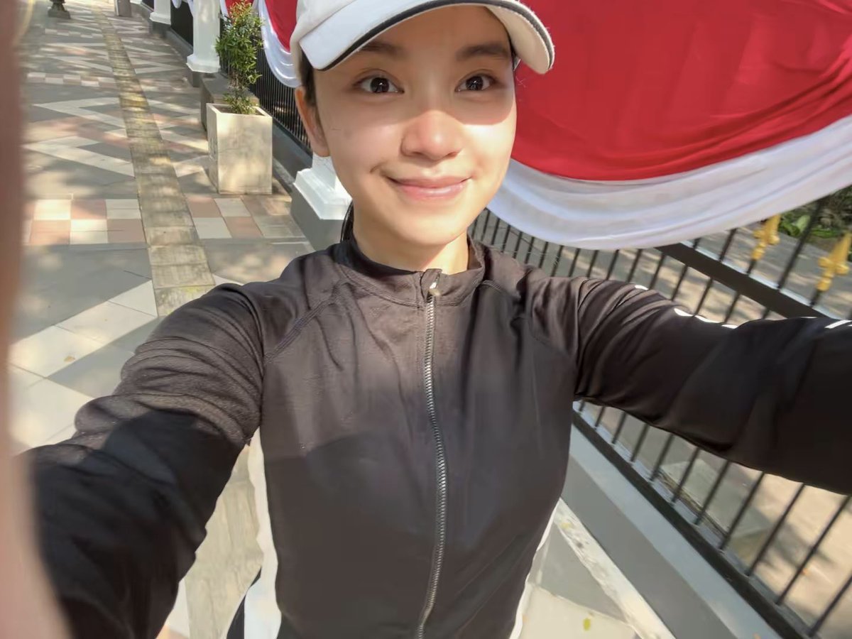 N_IntanJKT48's tweet photo. bogor🦌 https://t.co/acdIs7LhPe