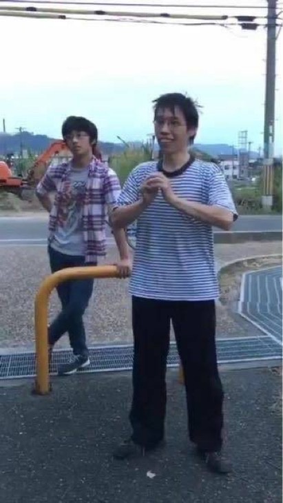 pastblowupbot's tweet photo. 後ろの建物が完成してる https://t.co/sMwM2XWJ5W