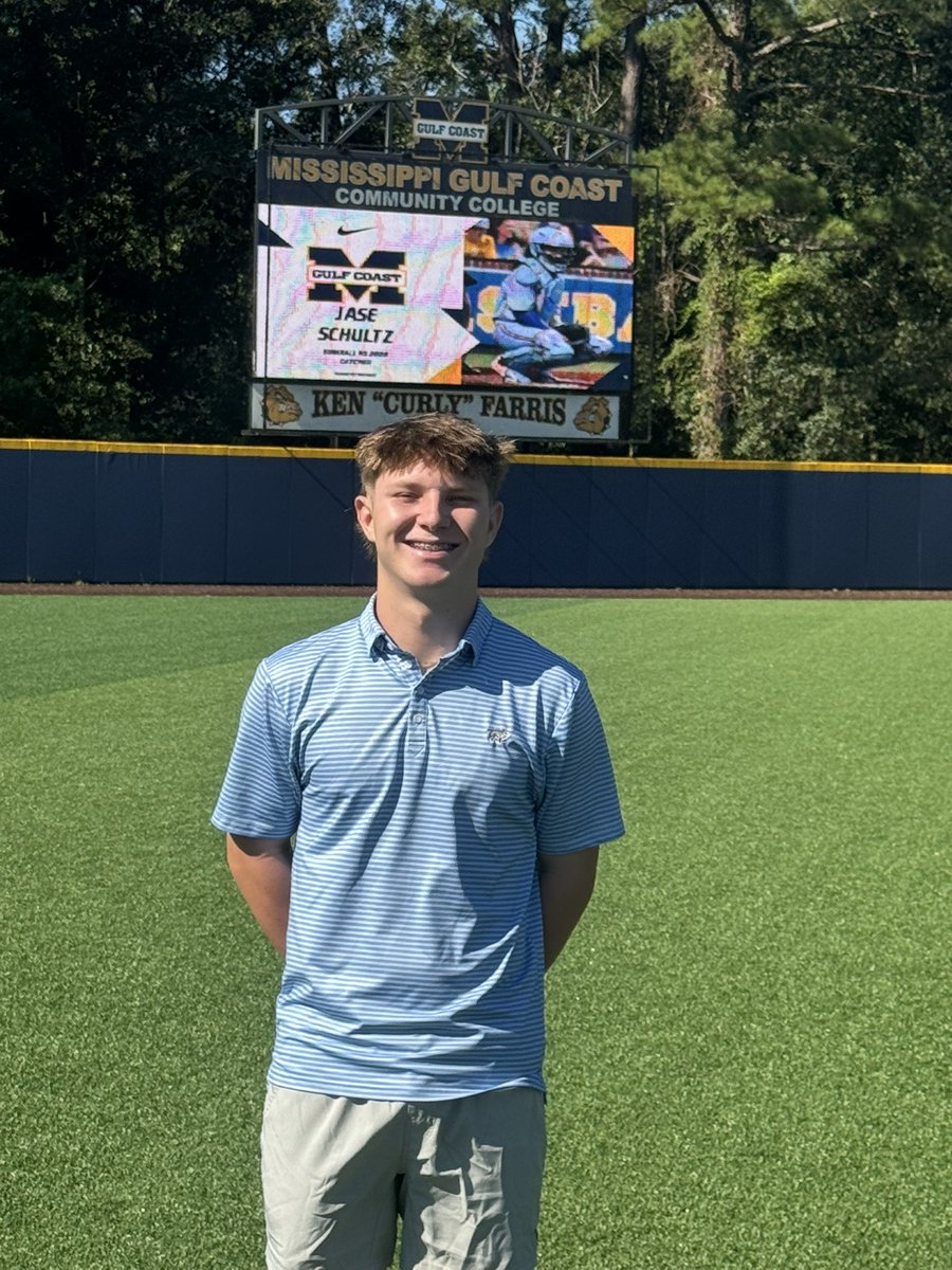 JaseSchultz24's tweet photo. Blessed to receive my second offer from @MGCCC_Baseball. Thank you @chasestewart26 and @ZachAllen40 for the great visit. https://t.co/tKPnT5kNSt