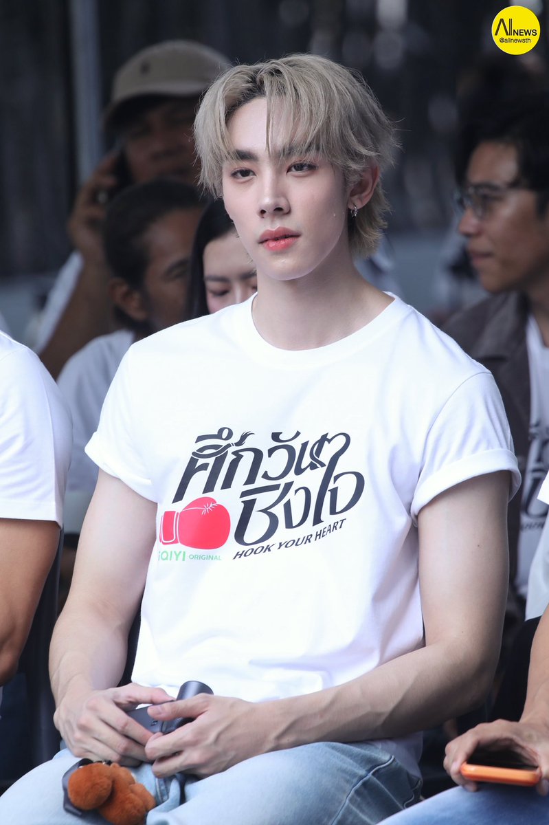 AllNews_th's tweet photo. “ดีแลนด์-เดโชชัย” ในพิธีบวงสรวงเปิดกล้องซีรีส์  iQIYI Original “Hook Your Heart ศึกวันชิงใจ”

#บวงสรวงHookYourHeart
#DelandDechochai 
#ดีแลนด์หมาหนุ่ม
#HookYourHeart #ศึกวันชิงใจ 
#iQIYIOriginal #iQIYI https://t.co/HDm4WKoJdc