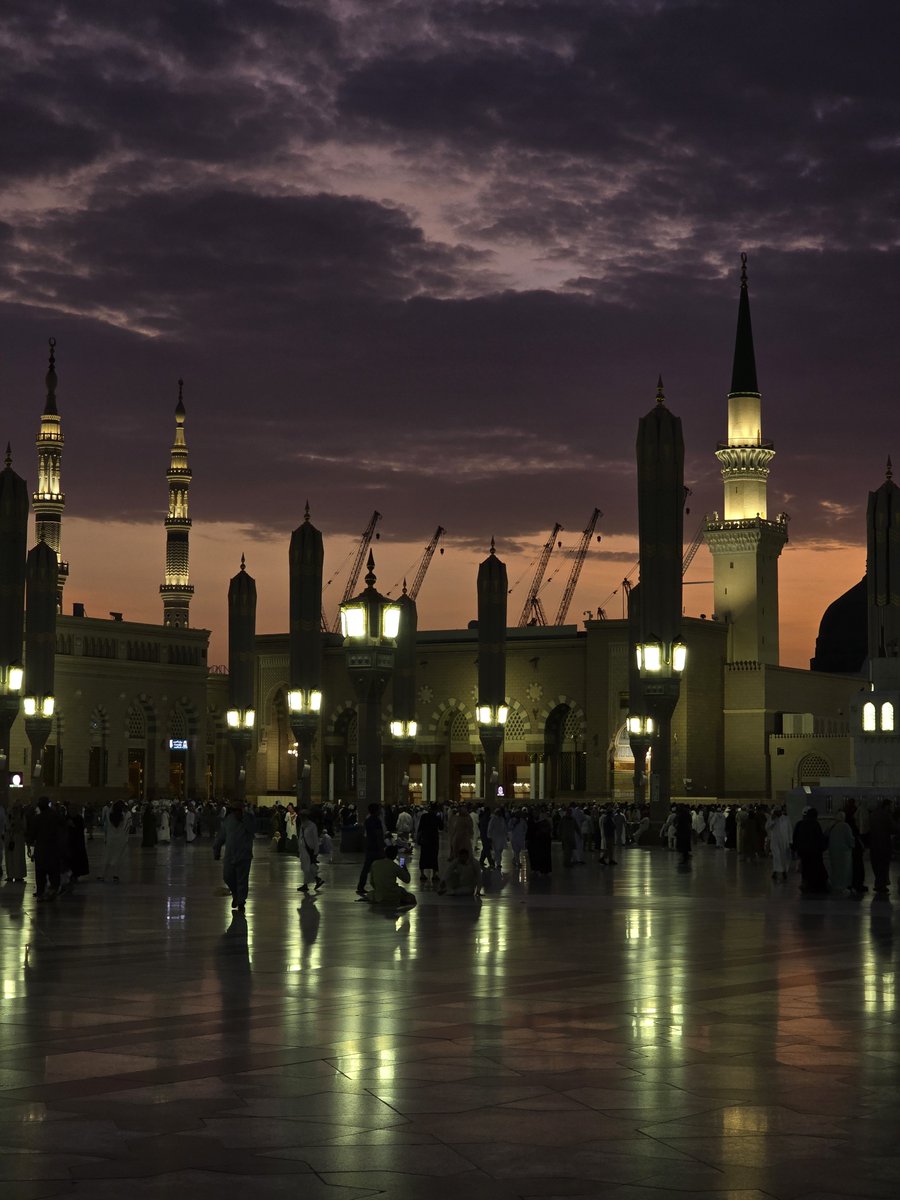 sukkaryeater's tweet photo. Post fajr

#Madinah https://t.co/6jSZiH3gun