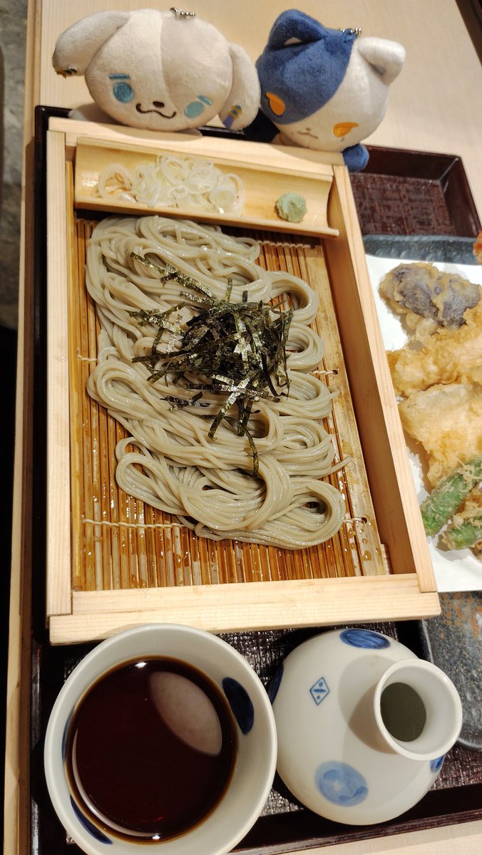 chorocla's tweet photo. #人間の食べ物を狙うぬいの画像 https://t.co/s2vrh051uC