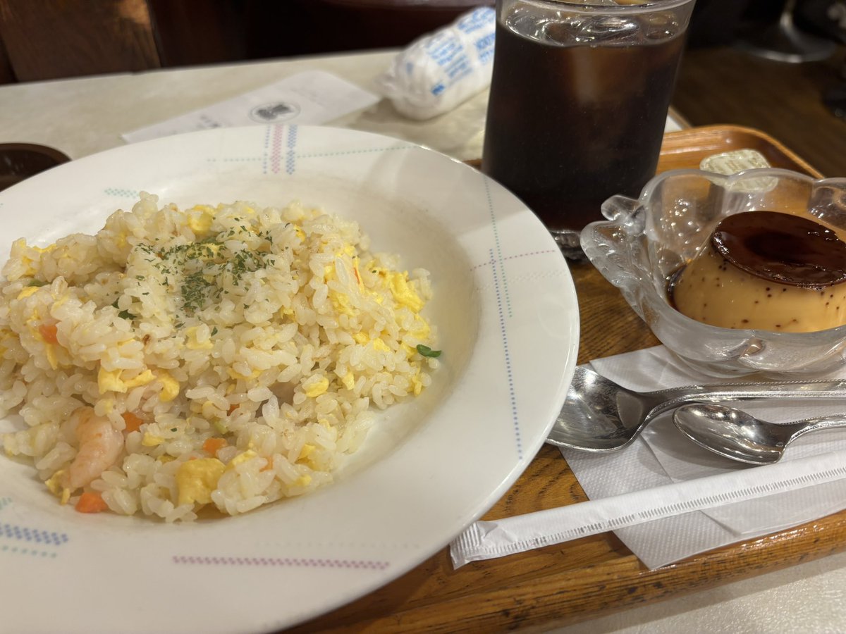 Garfunk20221's tweet photo. 長かった関西出張も終わりです
飯食って帰ります https://t.co/awxxcLXCL3