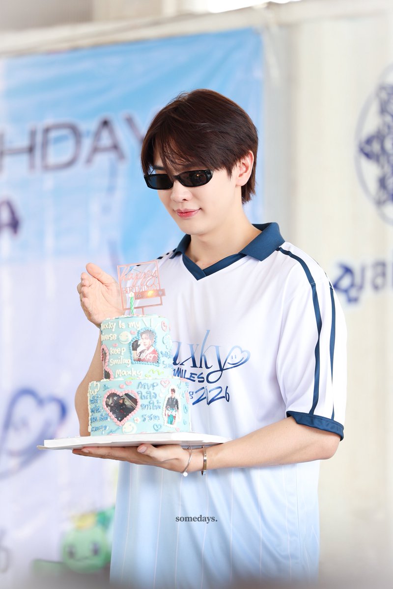 somedayswith's tweet photo. 240726 HQ 🕯️🐢

#Happy32ndMaxkyDay
@maxky_rp #maxky_rp https://t.co/IFyH8ORuln