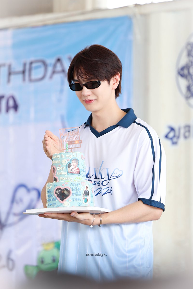 somedayswith's tweet photo. 240726 HQ 🕯️🐢

#Happy32ndMaxkyDay
@maxky_rp #maxky_rp https://t.co/IFyH8ORuln