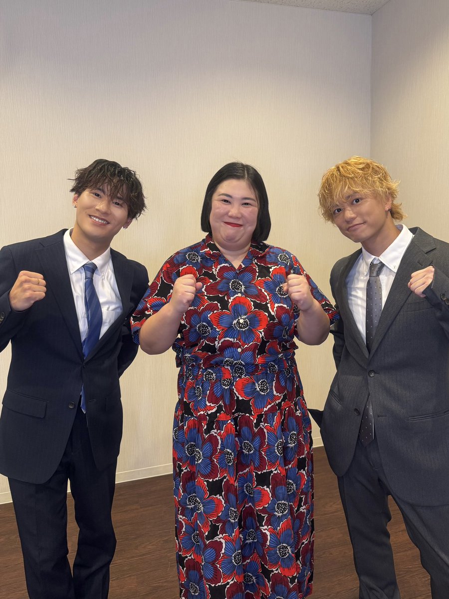 ballistik_fext's tweet photo. #日髙竜太 #深堀未来 出演
📺テレビ朝日『熊プロのイケメロパラダイス』

ご覧いただきありがとうございました👦🏻👦🏼

┈┈┈
▼ #TVer 見逃し配信はこちら
https://t.co/9npNEoVjKb
┈┈┈

来週もお楽しみに✨

@Kumamero0504 #熊プロのイケメロパラダイス
＠KumamoP
#RYUTA #MIKU #BALLISTIKBOYZ https://t.co/VKNjQp2TTX