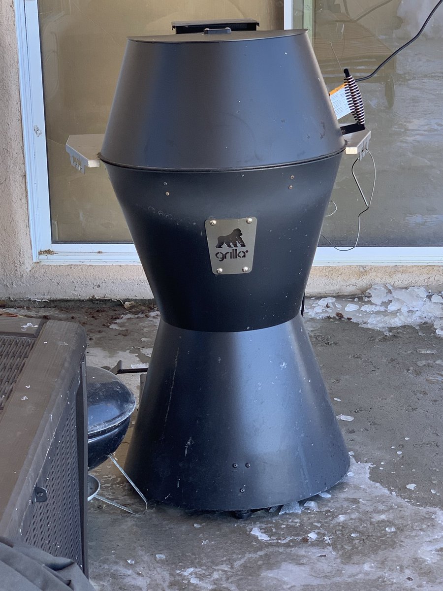 Bruce_vanBrunt's tweet photo. @karenFischzy8x I named my Grilla grill Michelle… https://t.co/YvXTirS9Qd