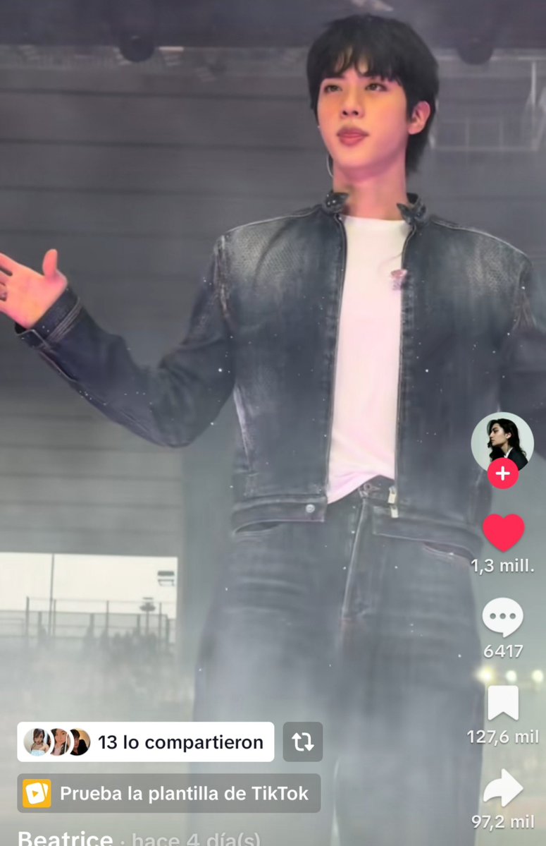 btsyear134340's tweet photo. 1.3 million likes without showing even an inch of skin—it’s just Seokjin and his face card. https://t.co/DmzfvrMstz