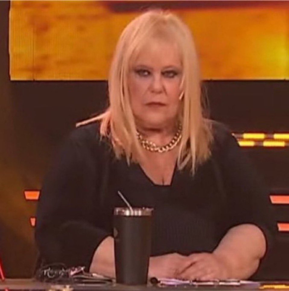 LauBufalo's tweet photo. ¿Alguien puede pensar cómo debe estar ella? JAJAJAJAJAJAJJAJAJAJAJAJAJAJAJJAJAJAJAJJAJAJAJA 

LA TENES ADENTRO @laubfal 

#GranHermano https://t.co/9OXNqYb8X0