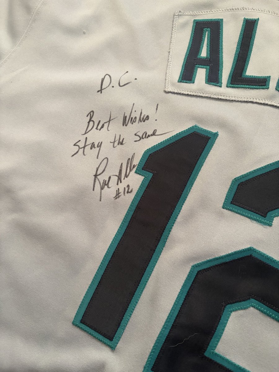 DearmasJoey's tweet photo. @RodAllen12 is this your signature and your jersey? I found today at a goodwill in Marysville Wa. I know you played for the mariners in 83’ https://t.co/QYmYe1sih3