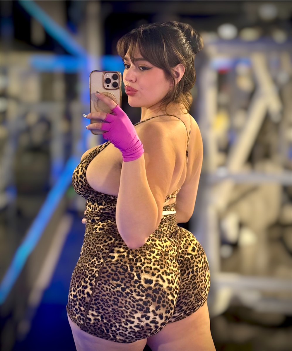 beauty_busty's tweet photo. BIGGER, THICKER &amp; STRONGER 😈🔥 https://t.co/kVp1Xbe6rS