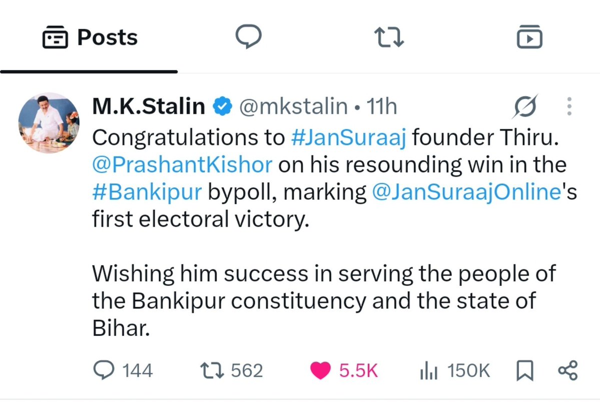 ews_army's tweet photo. प्रशांत किशोर क्या चीज है  इस ट्वीट से समझिये,
स्टालिन पूर्व मुख्यमंत्री बधाई दे रहा है, सोचिये कोई विधायक को बधाई क्यो देगा, एक्टर विजय फोन पर बधाई दिया होगा, बहुत लोग बधाई दिए होंग। 

उनके चाहने वाले देश विदेश हर जगह है, कारण पूरे देश के विपक्ष को लगता है प्रशांत किशोर भारतीय राजनीति का चमकता हुआ सितारा है। यह सिर्फ एक विधायक का चुनाव नही था बल्कि प्रशांत जी के खुद के राजनीतिक स्ट्रेटजी का भी परीक्षा था।।
 
प्रशांत किशोर सिर्फ विधायक बनने के लिए चुनाव नही लड़ रहे थे, उन्हें चुनौती मिला था बड़ा रणनीतिकार तो चुनाव जीतकर दिखाओ, बिहार 2025 के बाद बहुत आलोचना और ताना सुनने पड़ा था, लेकिन प्रशांत जी जिद्दी थे, बिहार बदलने की जिद्द ने उन्हें संघर्ष पथ पर चलने को  मजबूर कर दिया।।