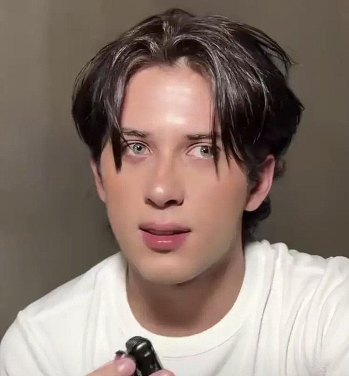 elsda00's tweet photo. Sigan a mi papi, mi churro, mi rey, dueño de mis quincenas 
IG: 

https://t.co/yl6geLJpQ2 https://t.co/LYMmK8lLwb