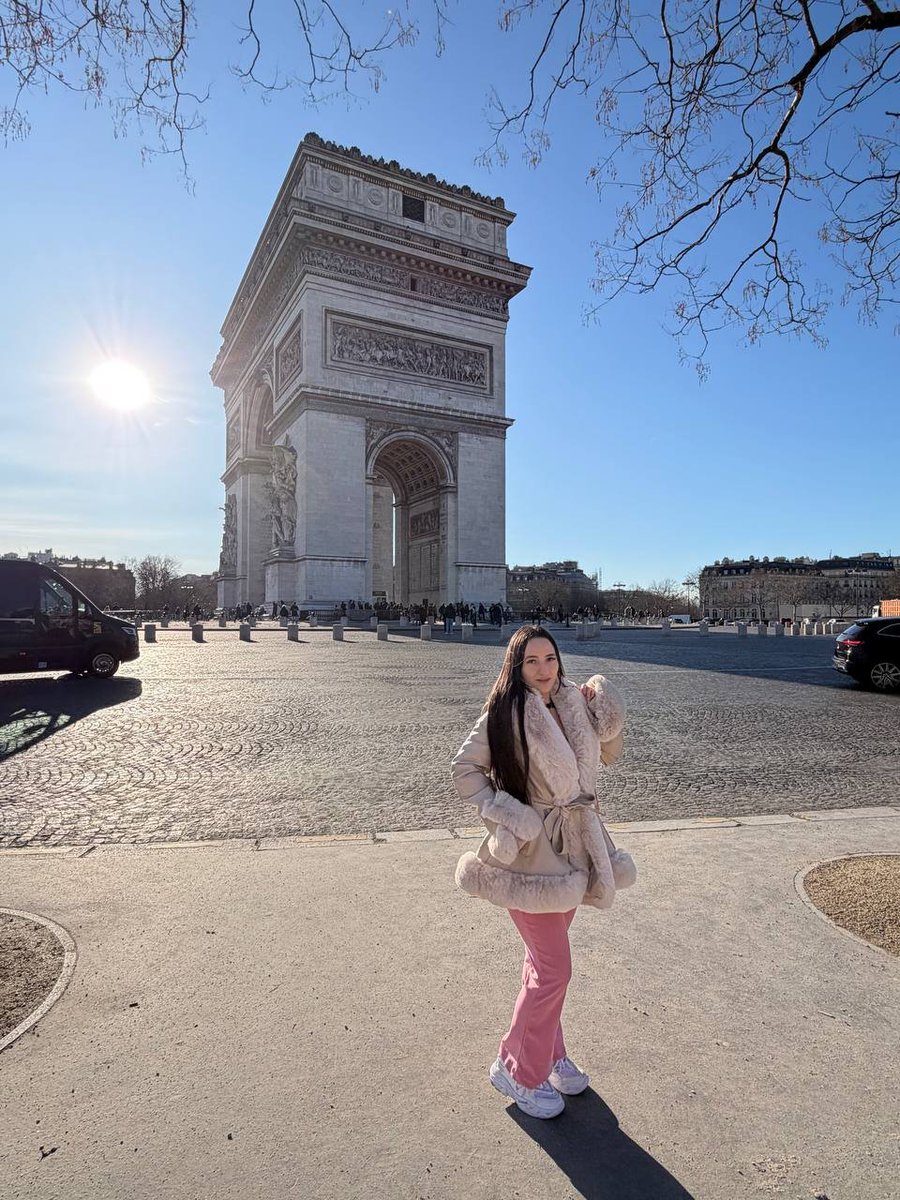 Rosalindaa2045's tweet photo. 🇫🇷 https://t.co/R10PIww3Eu