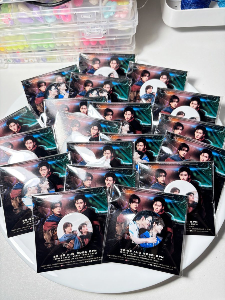 pendora11's tweet photo. Giveaway มาแล้ว (ยังไม่ครบ) ขอยัดใส่มือเลยน้า 21 22 23 นี้ เจอกัน 😁
#PondPhuwinConcert https://t.co/SpyU7CSbs4