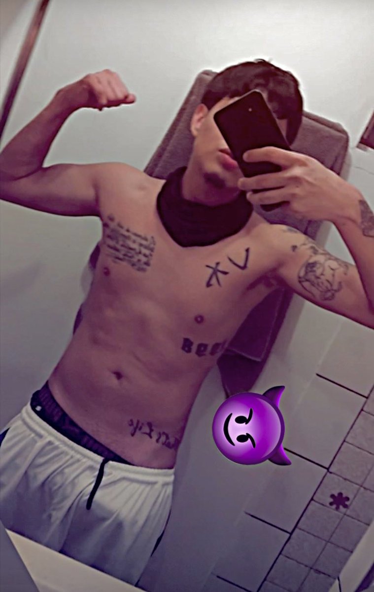gg_black22's tweet photo. Que show pues https://t.co/zSkxee8T8s