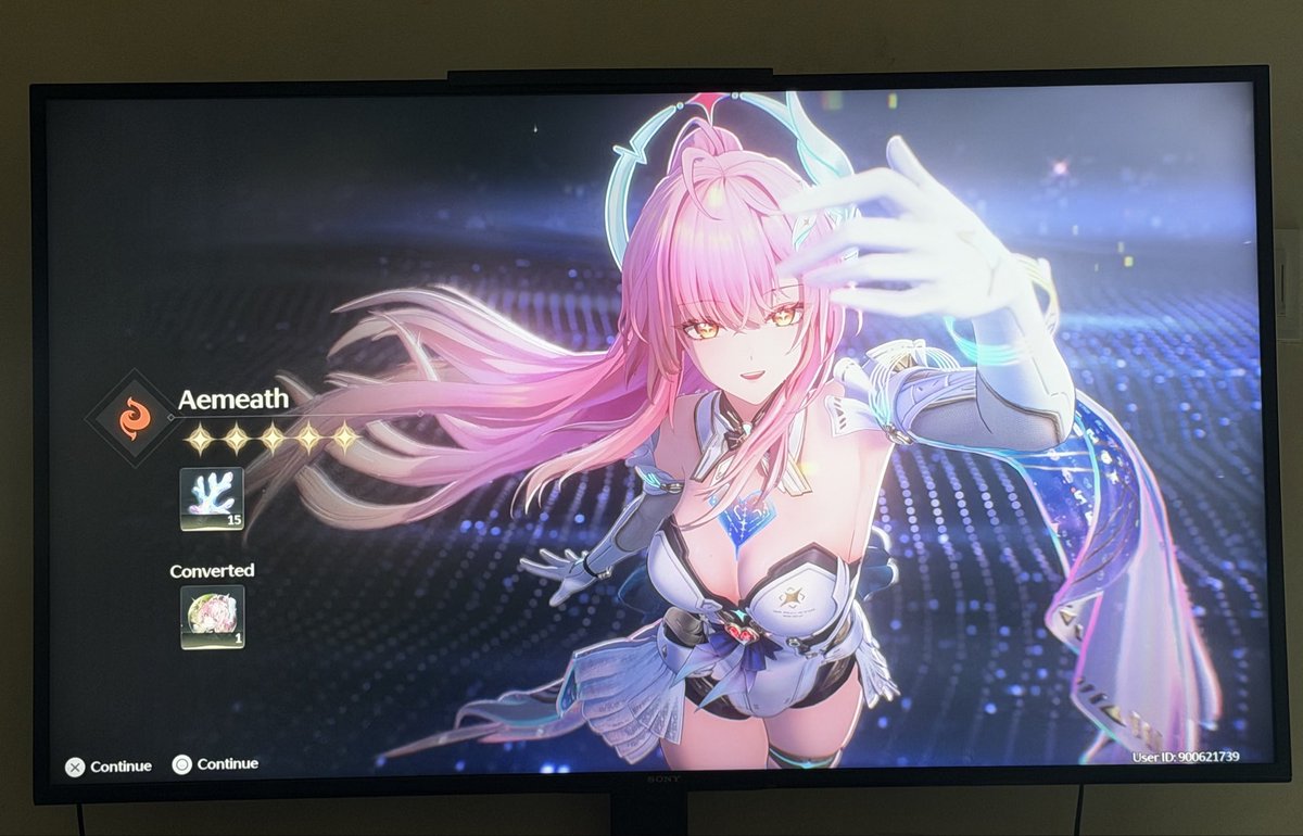 Dzzzhon's tweet photo. I only have 2 radiant tides and these 2 came home. I guess it's worth losing to calculator twice. S1 Aemy lezzzgooooo!

#wutheringwaves #wuwa https://t.co/o3K3AYoitt