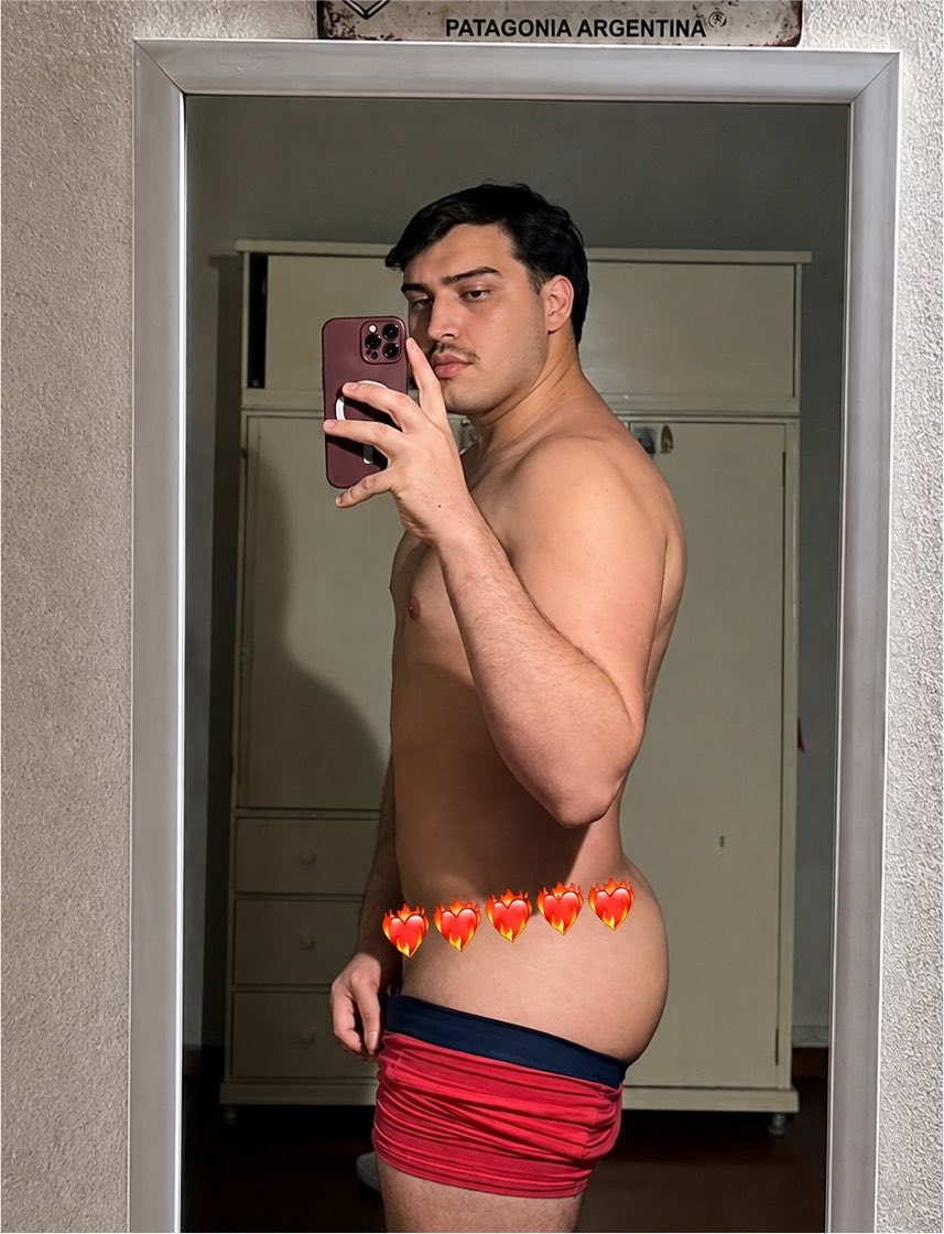 TOYboyx99's tweet photo. Me comes la boca y el orto ? https://t.co/FTkw9P0tyF