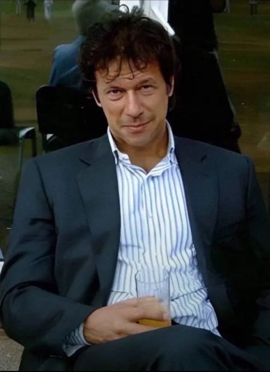 OnlyHuman804's tweet photo. جان 🥰 😢💔
#FreeImrankhan 
#ناحق_قید_کے_3سال https://t.co/Av46cg0V8d