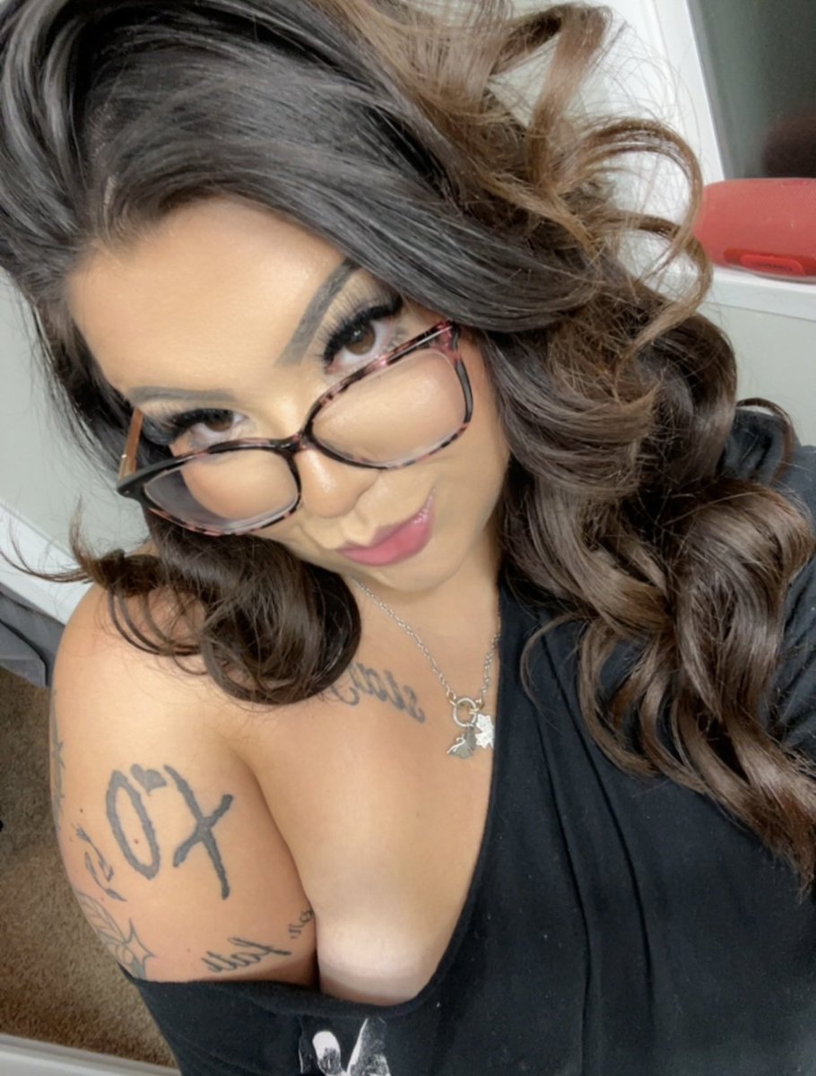 marieelyssaa tweet picture