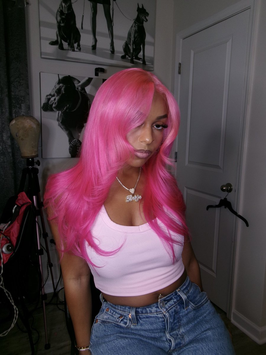 bahjarodriguez's tweet photo. the pink one🍬 https://t.co/2kUWQ3gttu