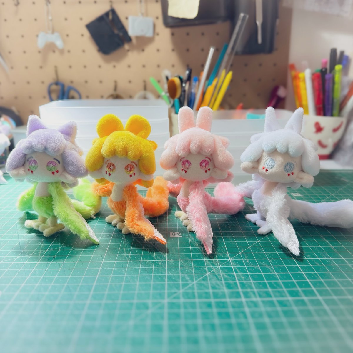 ハンドメイドぬいぐるみ】黒毛玉くん【どせい工房】 どせい工房