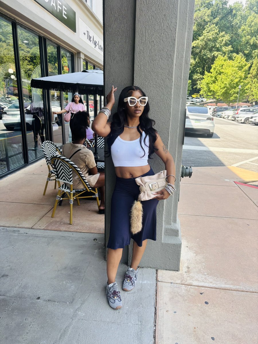 DxmeDon_'s tweet photo. i’m the same bitch when i close out this app https://t.co/O0ldHSVA6C
