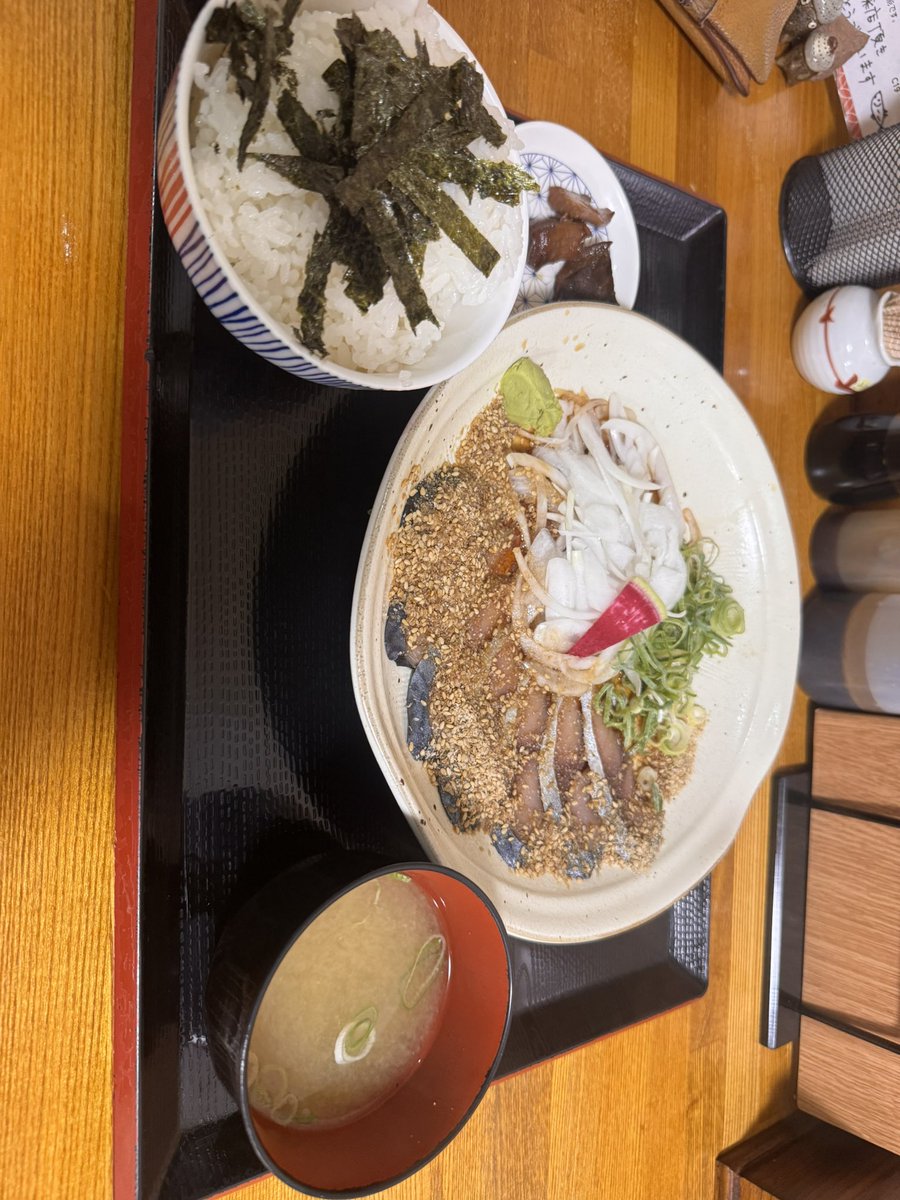 migaite's tweet photo. 今回の福岡では『ごまさば』というとてつも無い美味しい食事を発見💡
福岡は美味しいものいっぱい🈵

https://t.co/tz69mVdzLi

https://t.co/HeyYCgS0YC https://t.co/QBJpE3UXrK