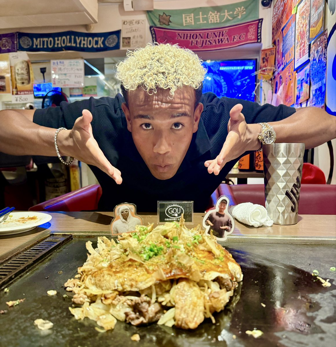 GOU0315's tweet photo. ⚽️ #清水エスパルス ⚽️
51 住吉 ジェラニ レショーン選手 ご来店🎉

この度 #清水エスパルス の
✨キャプテン✨に就任されました‼️
本当におめでとうございます🎉

重責もあるかと思いますが
従業員一同 #エスパルス そして #ジェラニ選手 を応援しています🔥🔥🔥

皆様も是非 #GOU で応援しましょう🙌 https://t.co/Le4ycrl8qb