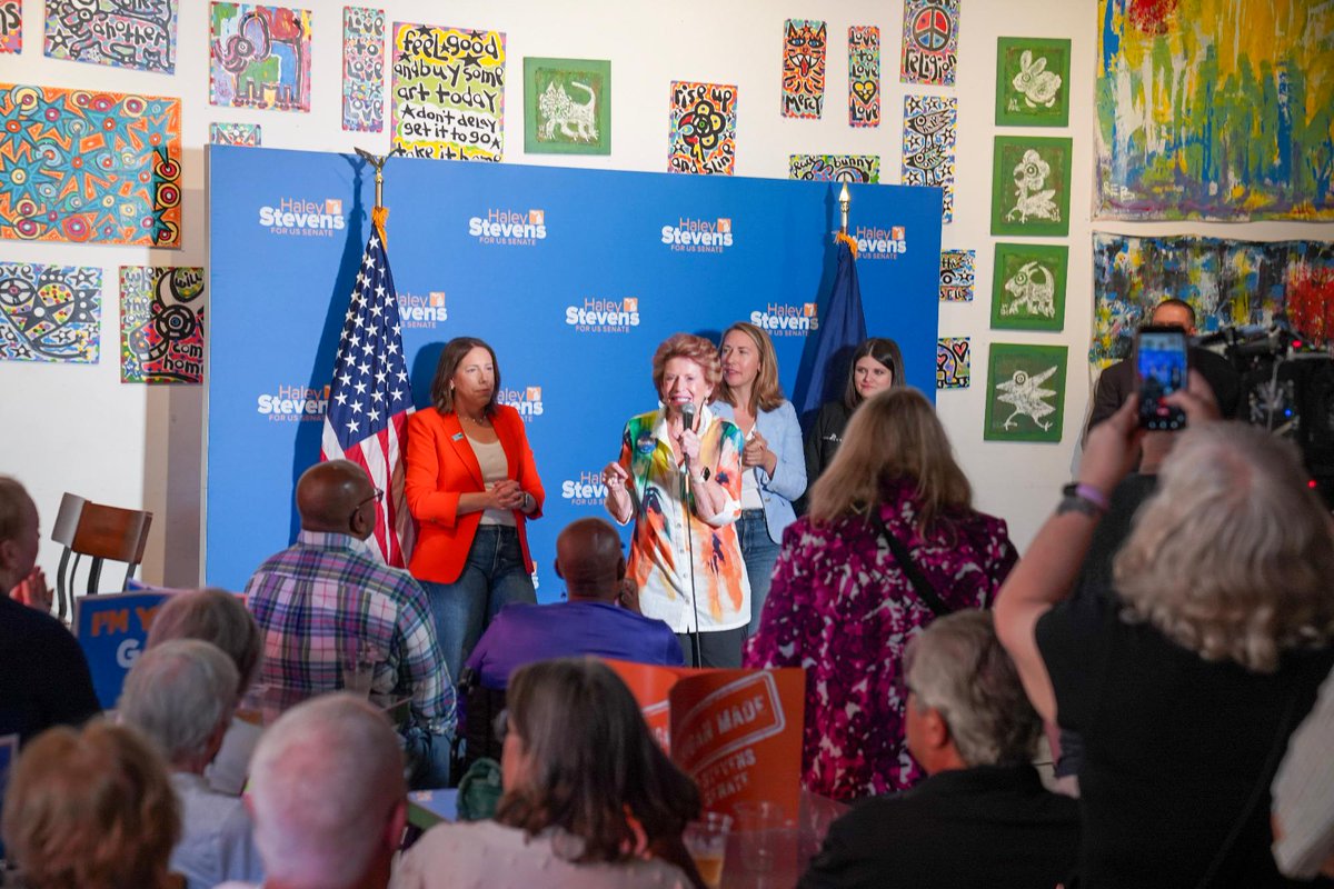 HaleyforMI's tweet photo. Thank you to Sen. @Stabenow, Rep. @HillaryScholten, @JessicaMackler and all the folks who joined us in Grand Rapids tonight! Let’s go win this thing tomorrow. 💪 https://t.co/TRNuX9o9UF